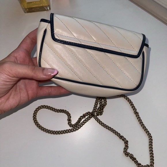 GUCCI Marmont Series Shoulder Bag Mini White - Picture 7 of 10